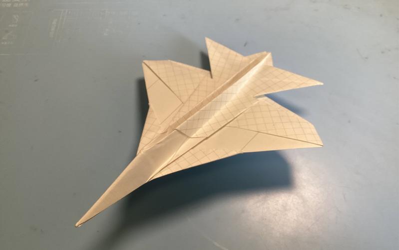 史上最牛滑翔纸飞机:十大滑翔纸飞机 最强